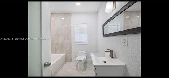 Building Photo - 529 NW 42nd St