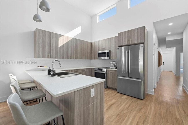 Building Photo - 821 SW 14th St