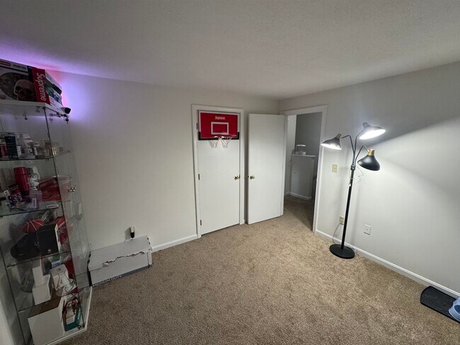 Building Photo - 152 Porcupine Cir