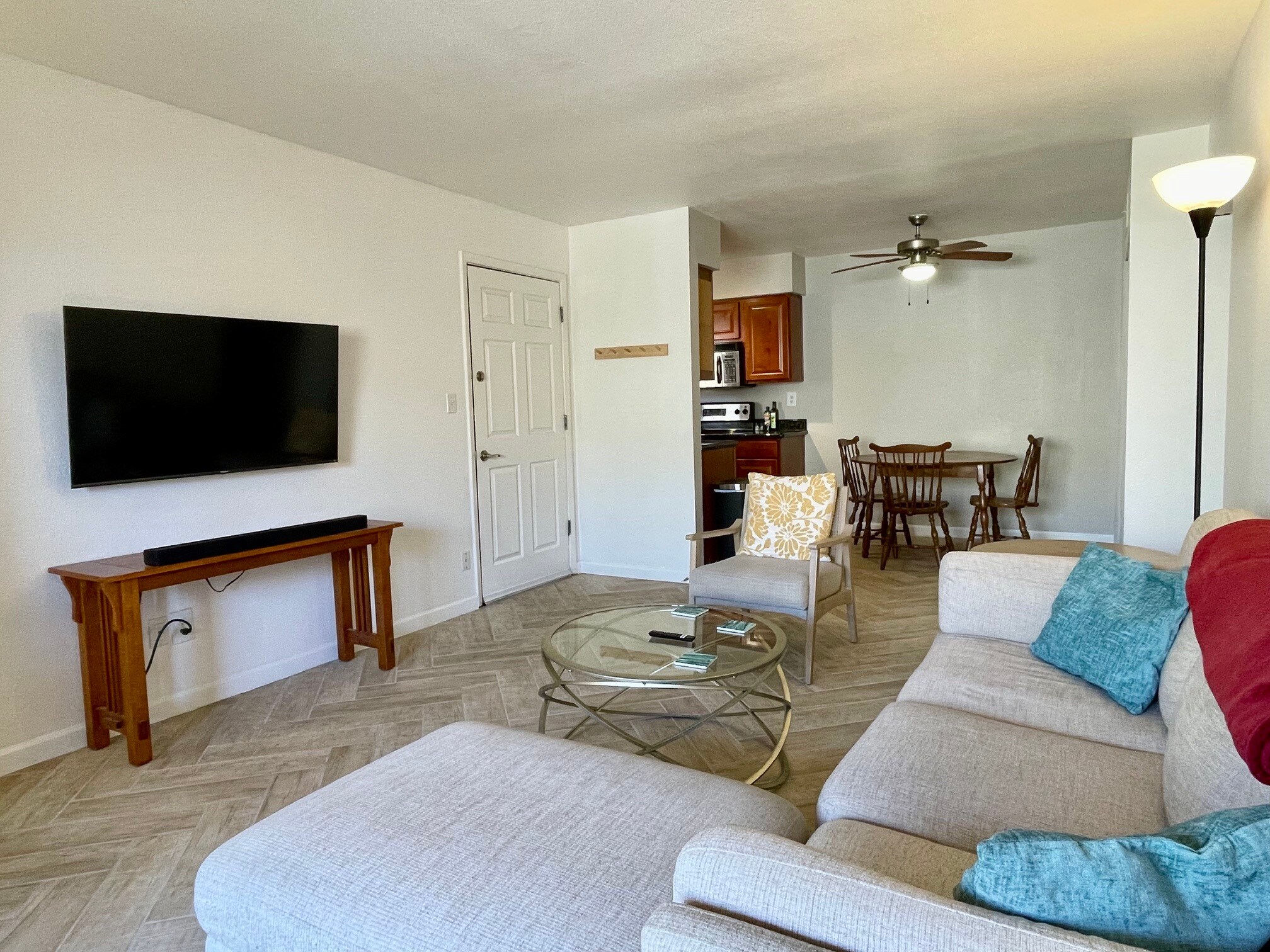 Building Photo - 5877 N Granite Reef Rd