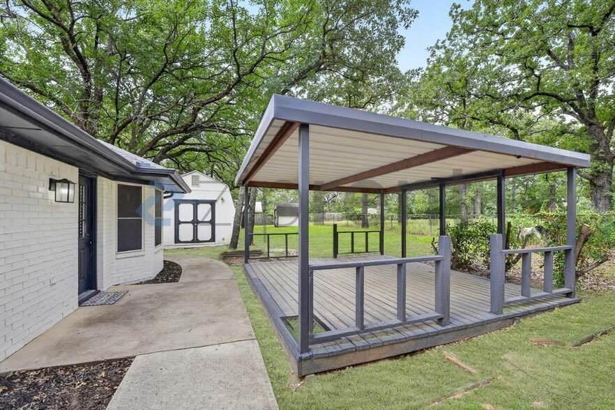 Building Photo - Unit