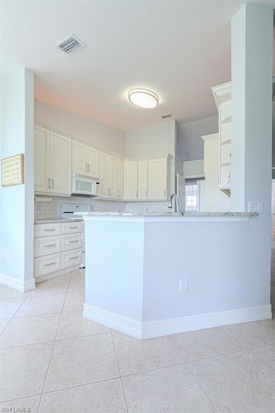 Building Photo - 6015 Pinnacle Ln