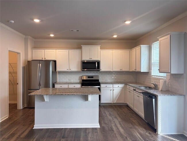 Building Photo - 1446 Braselton Vlg Pkwy