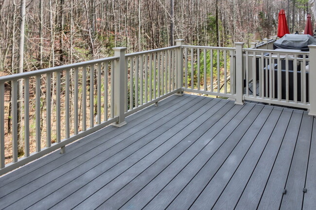 Building Photo - 15200 Lady Lauren Ln