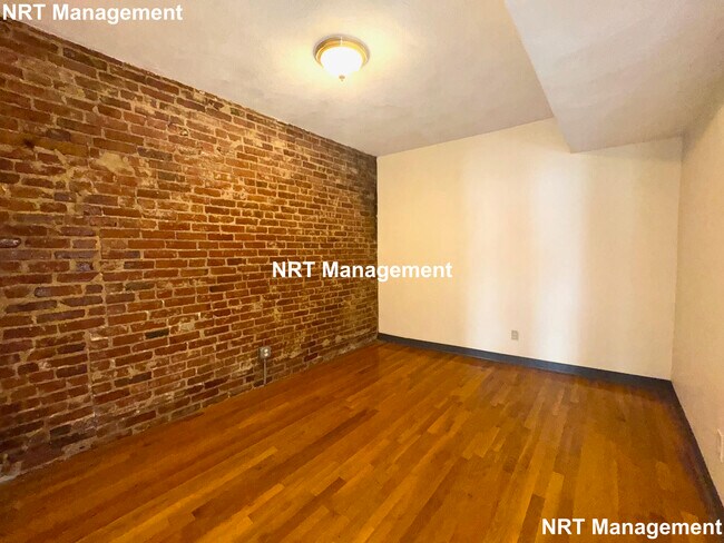 Building Photo - 838 Huntington Ave