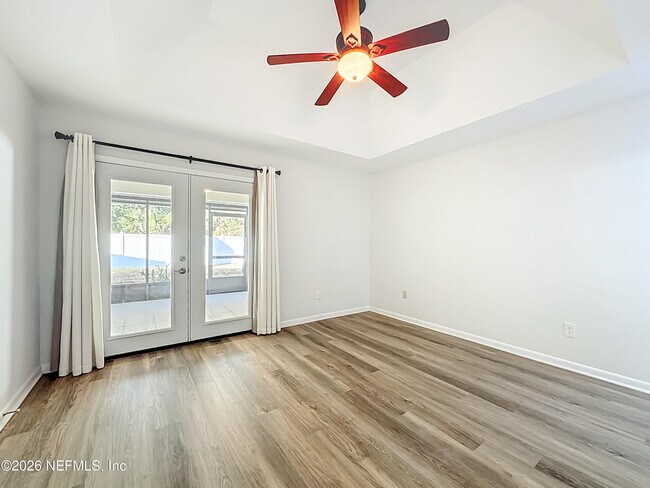 Building Photo - 141 La Pasada Cir W