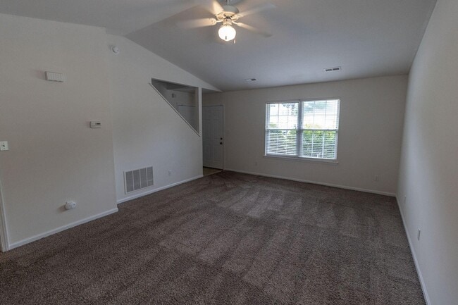 Building Photo - 3300 E St Charles Rd