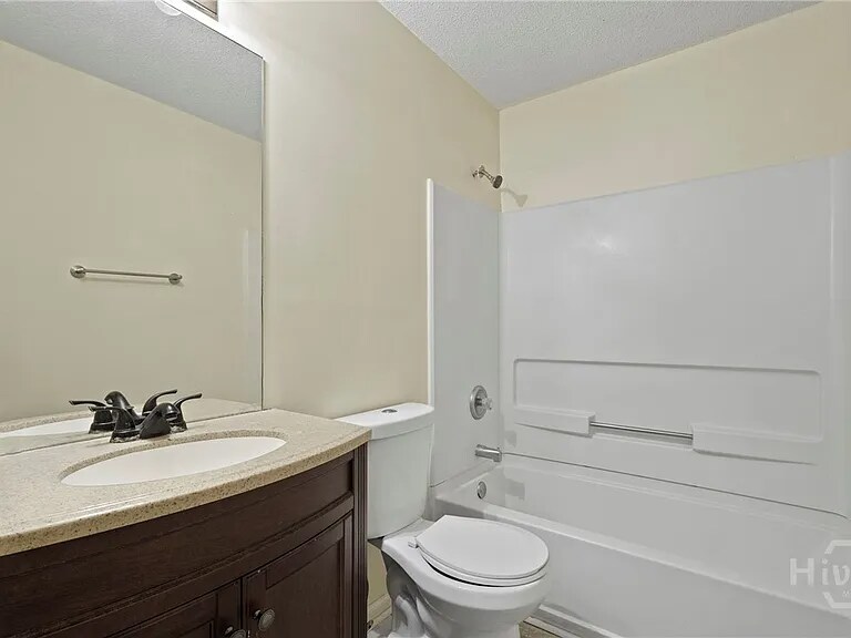 Building Photo - 156 Laurel Green Ct