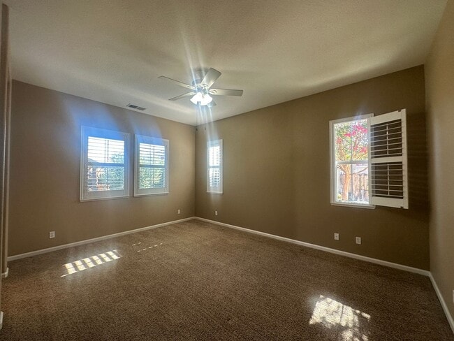 Building Photo - 9456 Vintner Cir