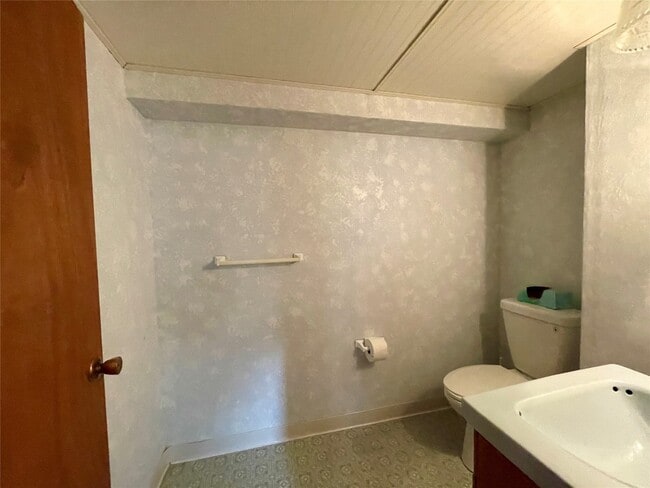 Building Photo - 1026 Southern Pines Dr