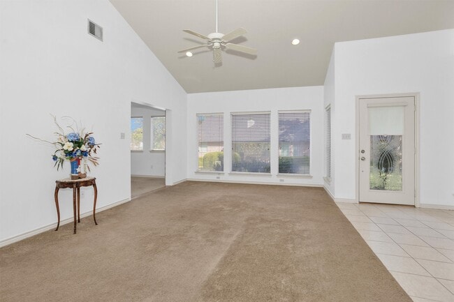 Building Photo - 106 Fairway View Ct