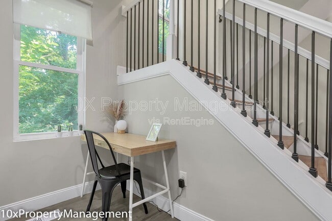 Building Photo - 566 Kimball Pl