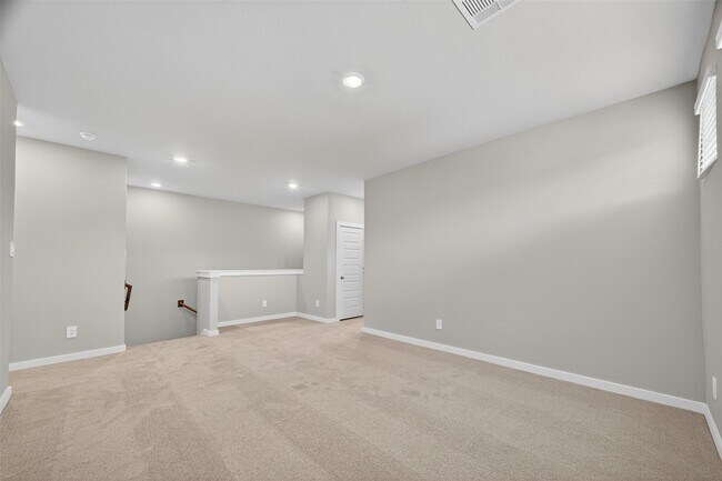 Building Photo - 4121 Fig Grv St