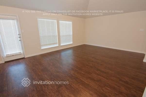 Building Photo - 2528 Open Range Dr