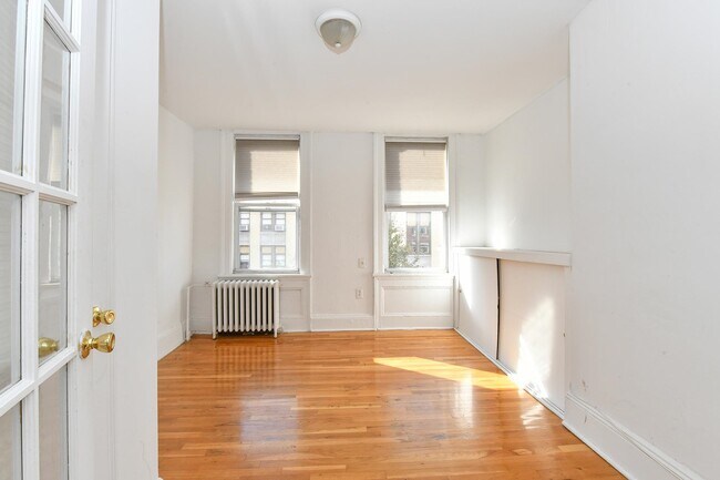 Building Photo - 409 Bloomfield St