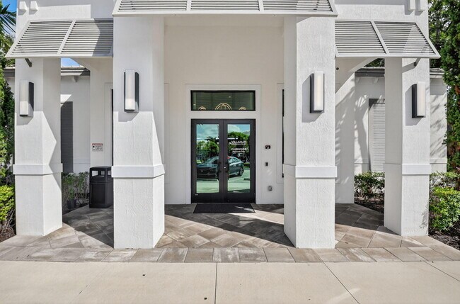 Building Photo - 7303 Estero Dr