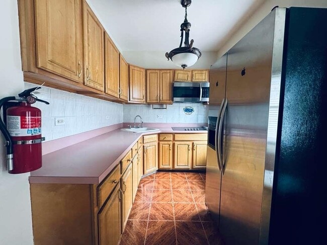 Building Photo - 134 Kensington Ave