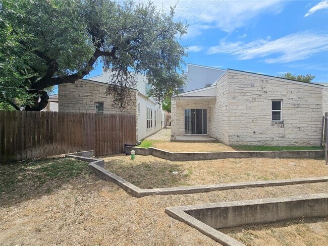 Building Photo - 8518 Fathom Cir