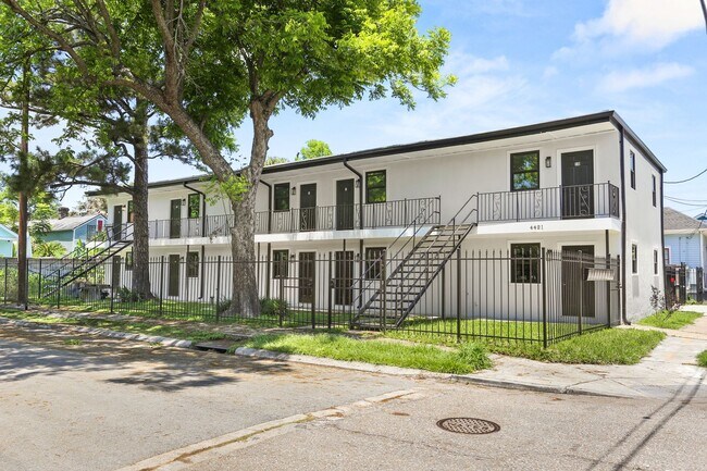 Building Photo - 1BD/1BA in Bywater with W/D in unit, Centr...