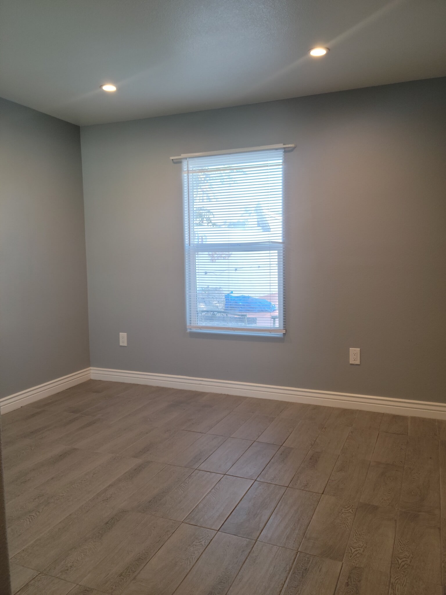 Building Photo - 19449 Ingomar St