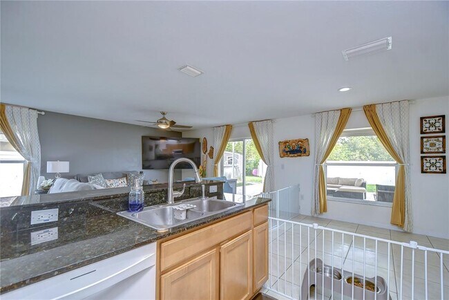 Building Photo - 17455 Garden Heath Ct