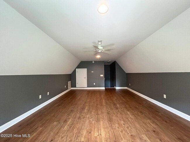 Building Photo - 145 Wayland St