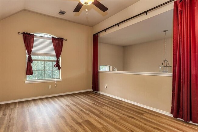 Building Photo - 4531 Long Creek Dr