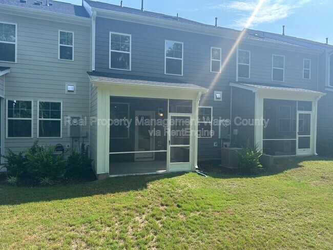 Building Photo - 1605 Emory Rdg Wy