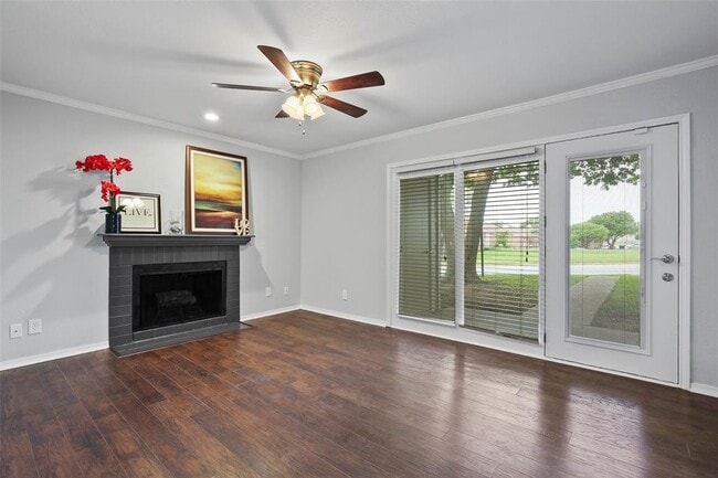 Building Photo - 5718 Marvin Loving Dr