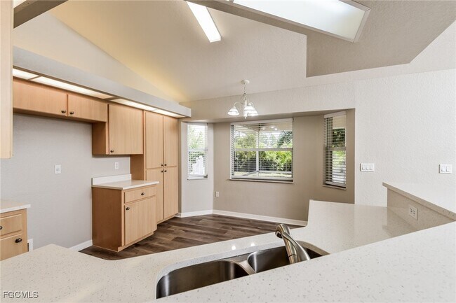 Building Photo - 2810 Beloit Terrace