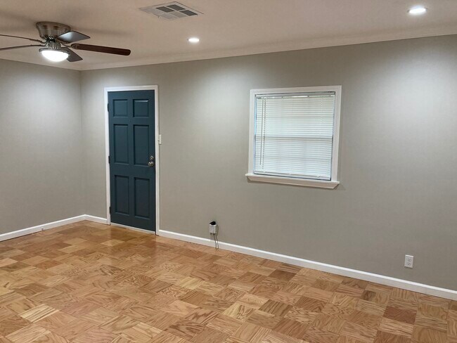 Living room, hard wood floors - 4443 Jacqueline Dr