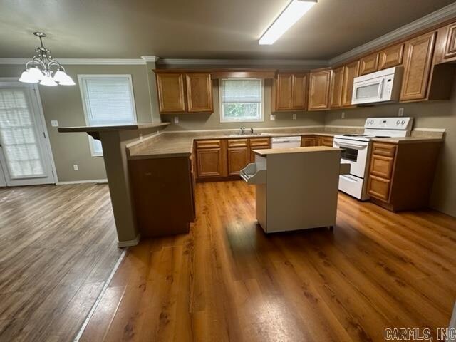 Building Photo - 586 Wisteria Dr