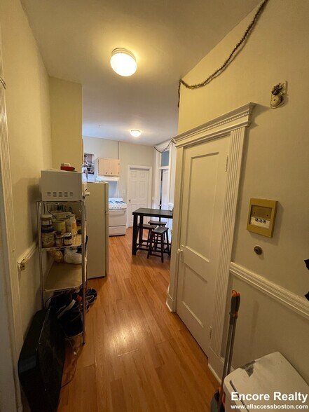 Building Photo - 38 Hemenway St