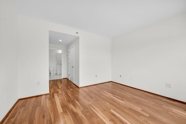 Building Photo - 2110 City Pl