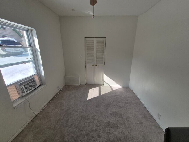 Building Photo - 524 Highland Pike