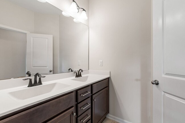 Building Photo - Live Beautifully in This Upgraded 4-Bedroom Home in Apex!