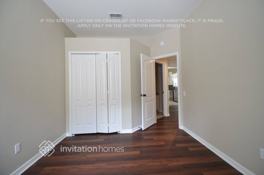 Building Photo - 9325 Hunters Park Way