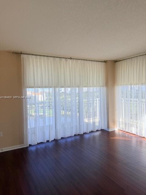 Building Photo - 19501 W Country Club Dr