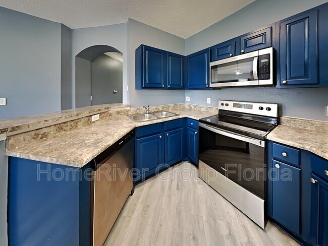 Building Photo - 10509 Villa View Cir