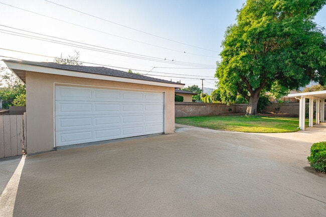 Building Photo - Spacious 4BR 2BA Home in Prime Glendora