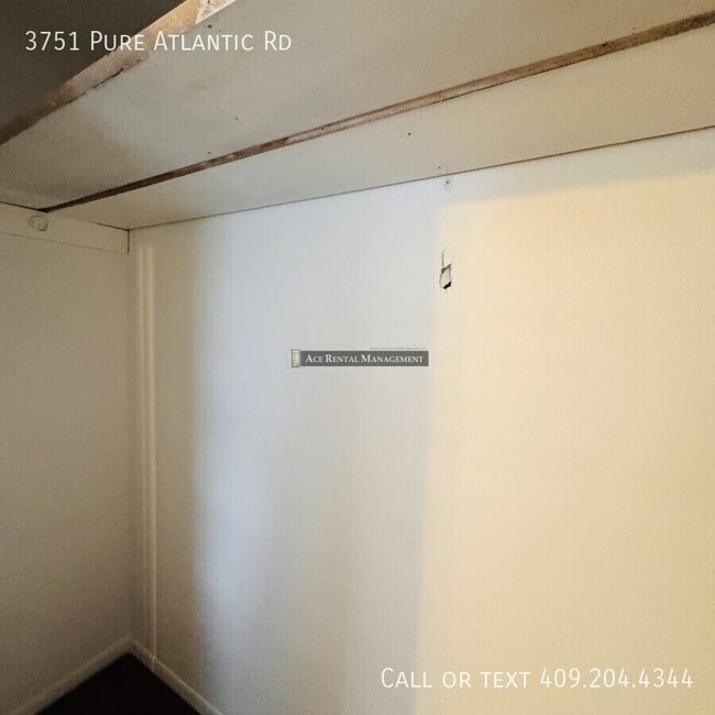 Building Photo - 3751 Pure Atlantic Rd