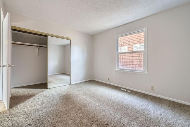 Building Photo - 3448 Grimes Ave N