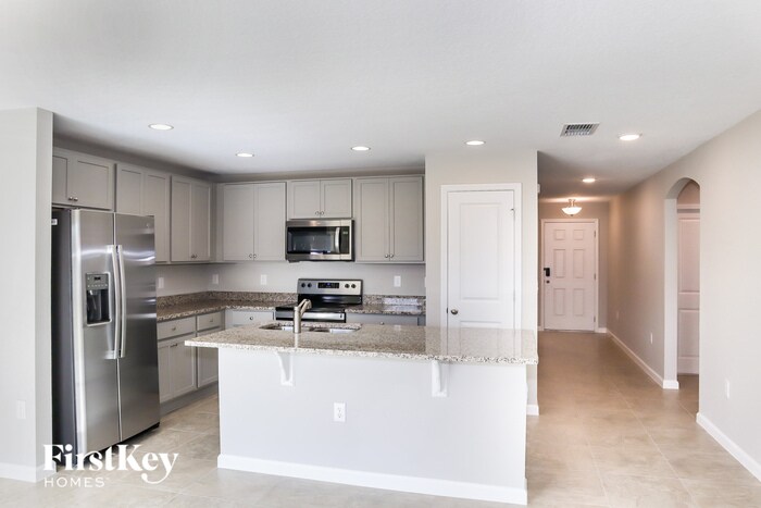 Building Photo - 329 S Haven Ct