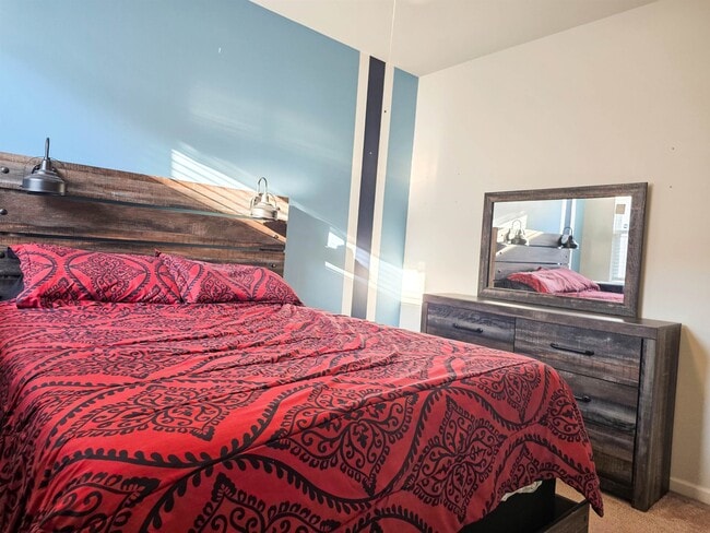 Building Photo - 212 Legends Dr