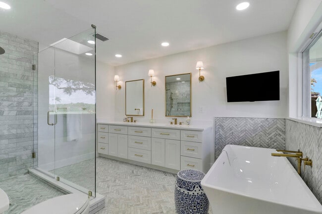 Building Photo - 13760 Sand Crane Dr