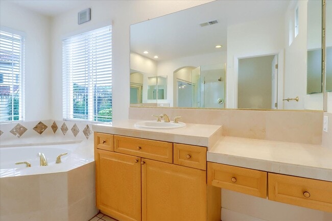 Building Photo - 4 Bed 3 Bath Home With 3 Car Garage High Ceilings And Fenced Yard