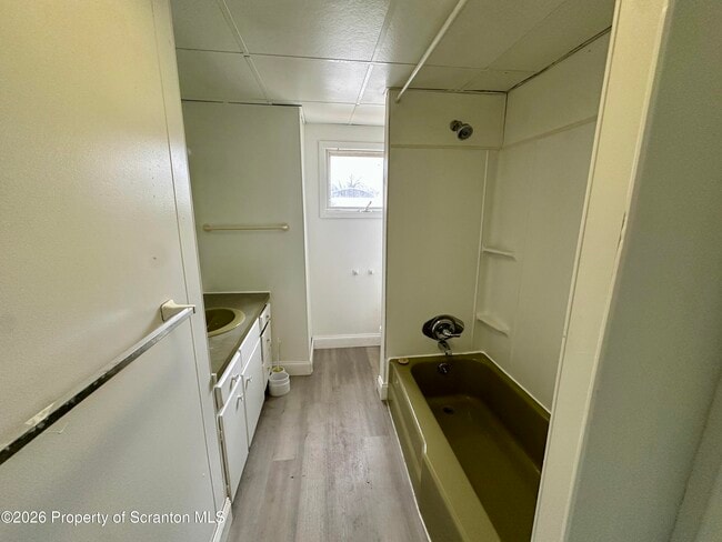 Building Photo - 6 Magnolia Ave