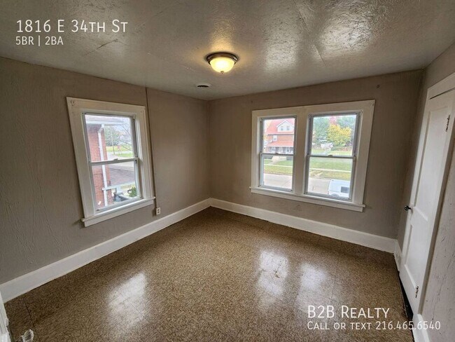 Building Photo - 1816 E 34th St