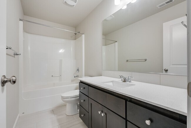 Building Photo - Beautiful Newer Build 5 Bed 3 Bath Beaverton Rental Home!