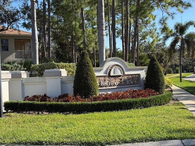 Building Photo - 6295 Wilshire Pines Cir